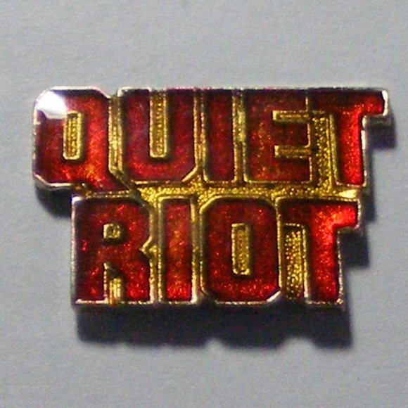 QUIET RIOT Pin, 80's Tie-tack, Hat pin, Vintage - Picture 4 of 6